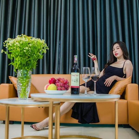 T.A Hotel & Apartment Hanoi Buitenkant foto